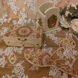 classic royal set