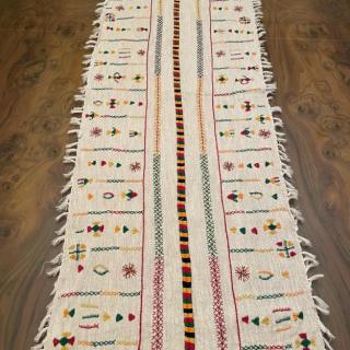 Siwi Embroidered Handwoven Linen Runner