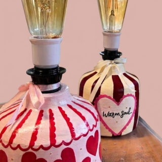 Table lamp