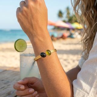 Gold plated brass bracelet cuff with agates stones (B198XG)