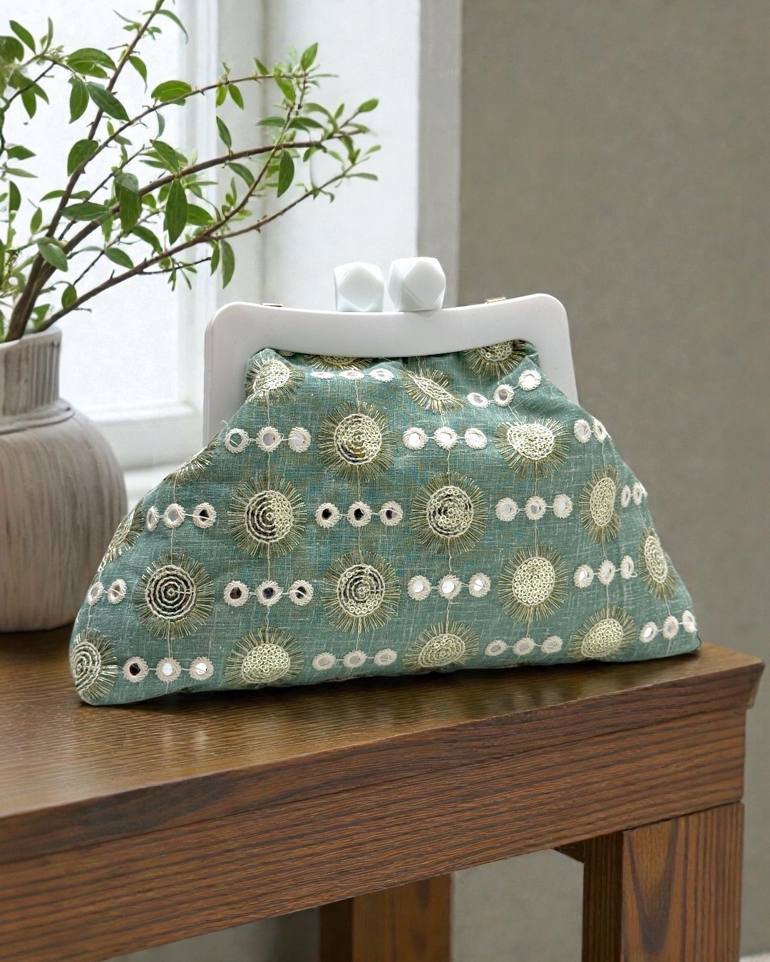 Mint pouch 1 Mint pouch