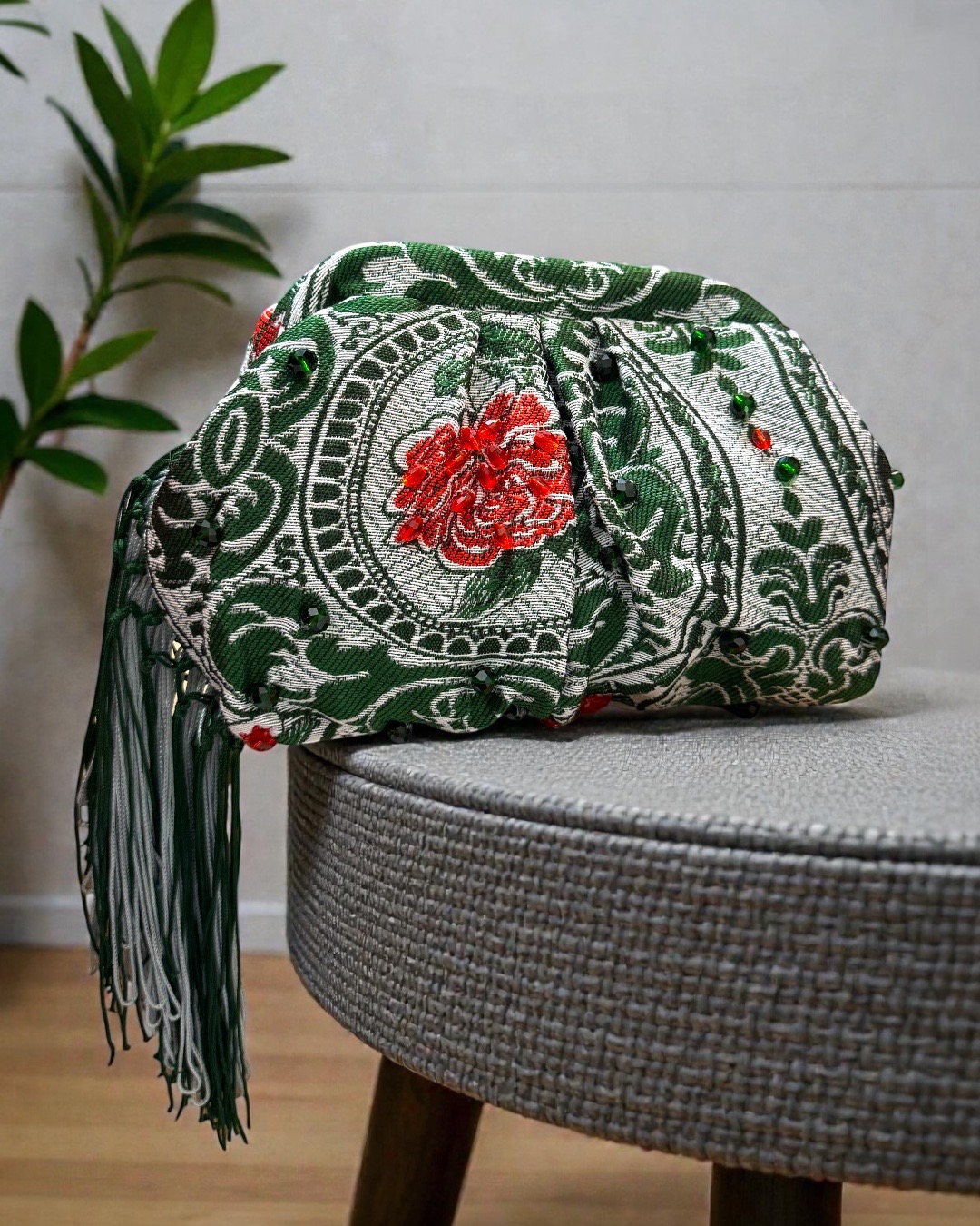 Green coverta medium pouch 1 Green coverta medium pouch