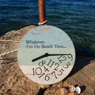 Beach Time (wallclock)