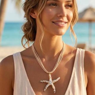 Seasell white summer necklace