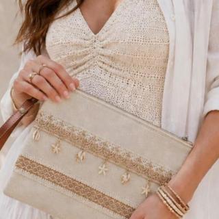 Seaside Treasure Clutch