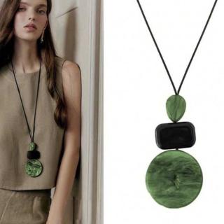 Long leather necklace