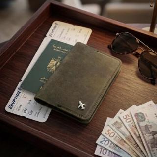 Natural leather passport holder In olive green