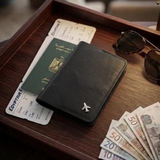 Natural leather passport holder In black