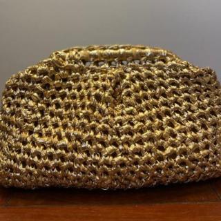 Gold claw