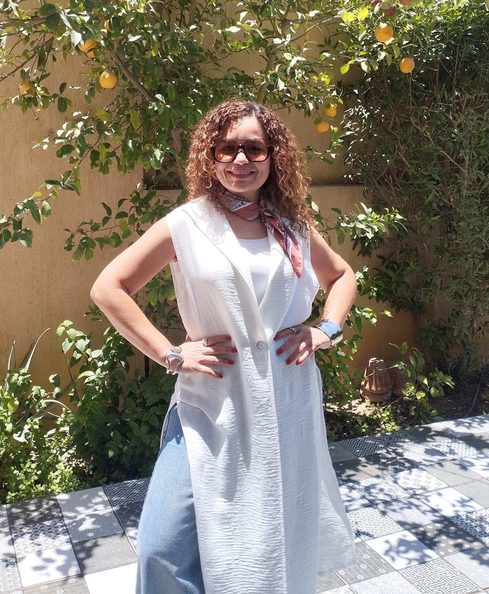 White Linen long vest with button opening sides 6 inbound1016581343936600450 scaled