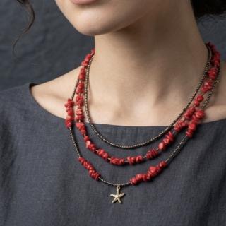 Red necklace