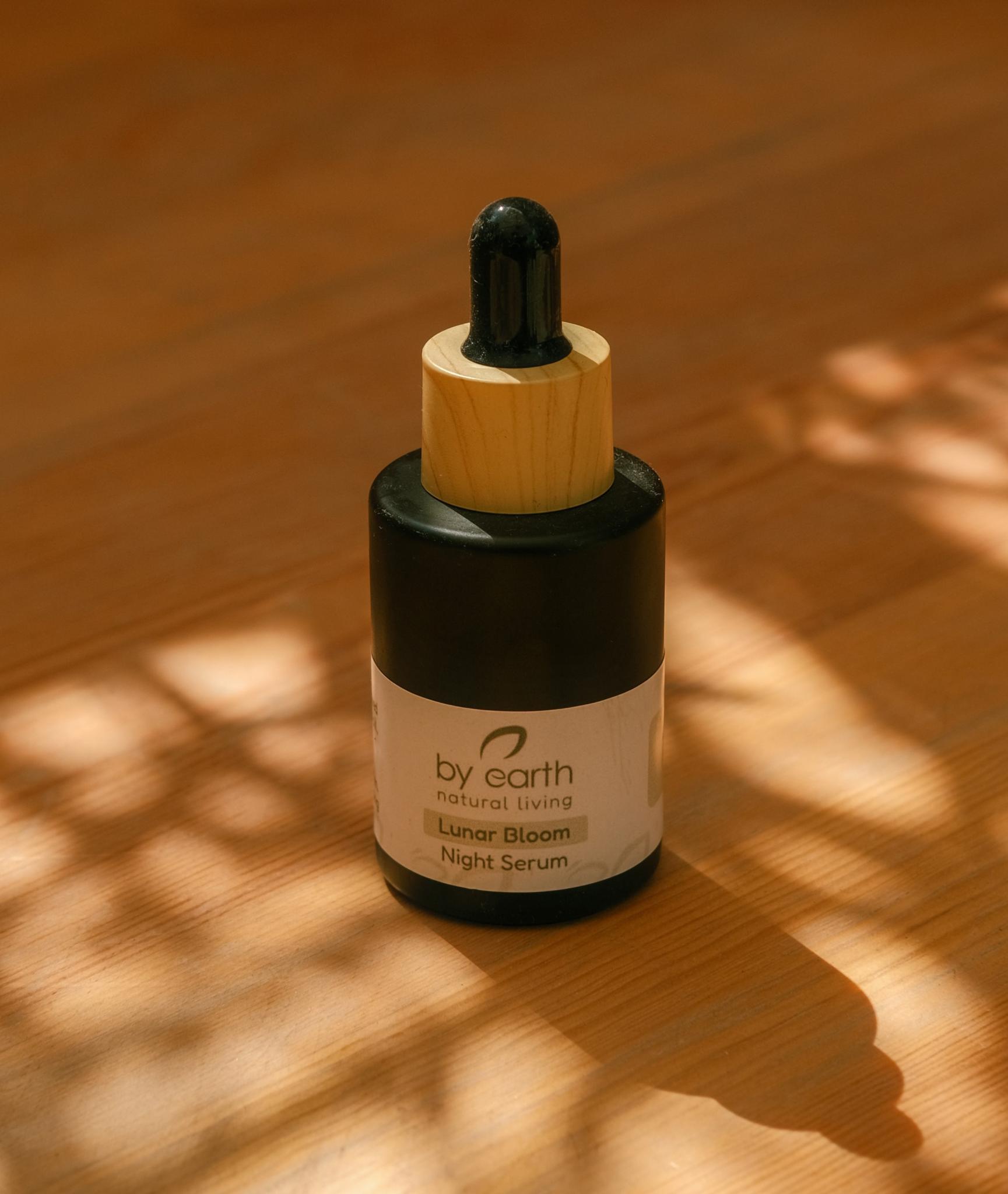 Rejuvenate Me Day Serum – 30ml 1 A daily serum crafted to hydrate, smooth and revive our skin. Rosehip, bitter almond, castor and jojoba oils deliver deep nourishment and help strengthen the skin barrier, while vitamin E and essential oils of frankincense, geranium and lavender restore balance, radiance and a healthy, refreshed glow.