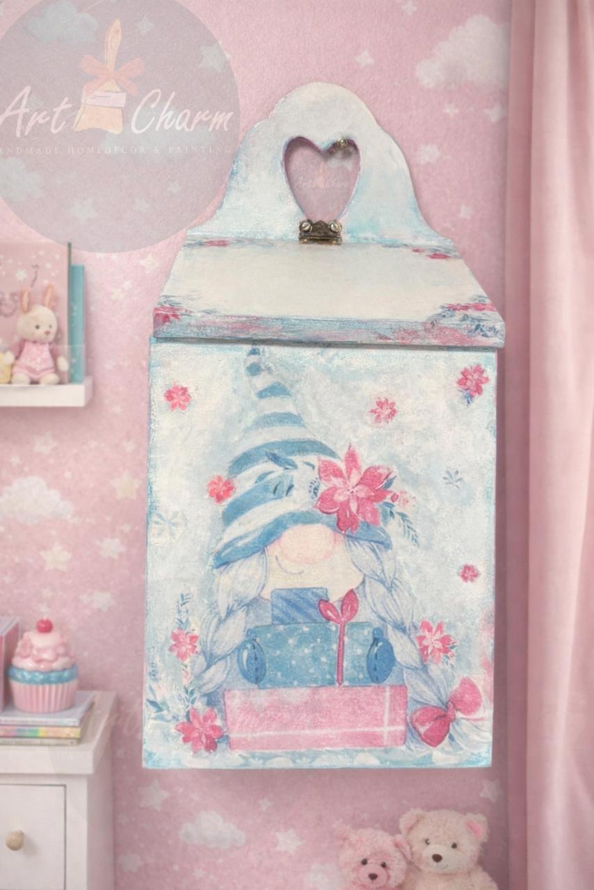 shabby chic gnomes hung kids organizer 4 WhatsApp Image 2026 07 07 at 12.25.26 AM
