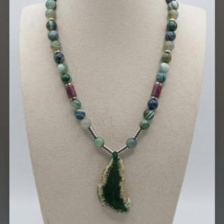 Agate & hematite necklace with agate chip pendant