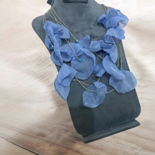 Flower necklace