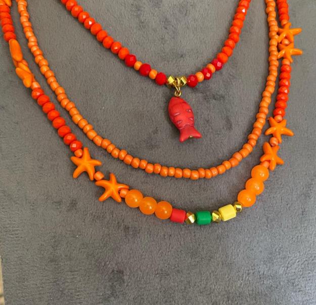 Triple-layer summer fish necklace (Red) 1 Triple-layer summer fish necklace (Red)