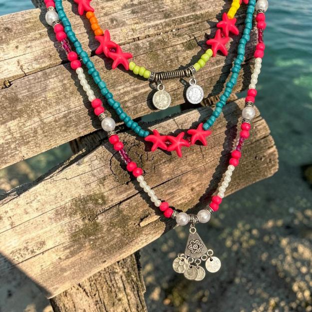 Triple-layer summer necklace 1 Triple-layer summer necklace